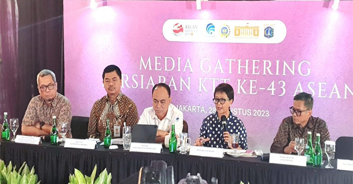 Media Gathering KTT ke-43 ASEAN